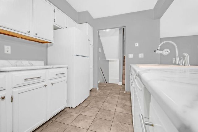 522 Aurora Avenue, Saint Paul, MN 55103