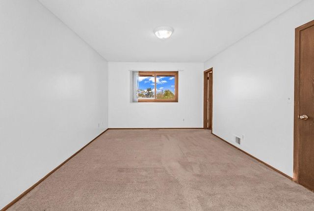 522 Aurora Avenue, Saint Paul, MN 55103