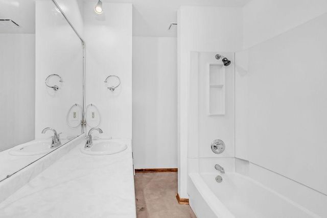 522 Aurora Avenue, Saint Paul, MN 55103
