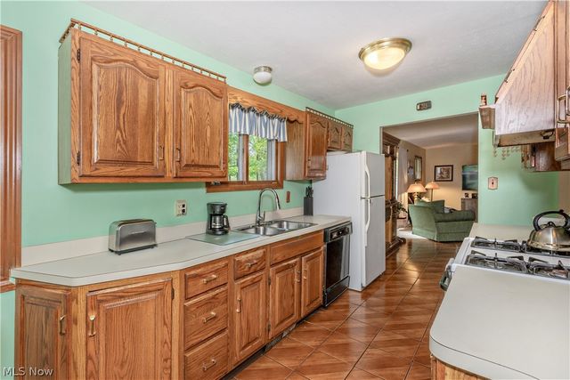 5899 S Shandle Boulevard, Mentor, OH 44060