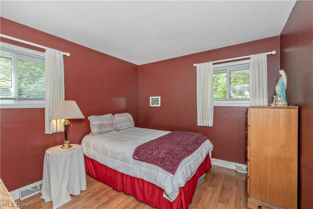 5899 S Shandle Boulevard, Mentor, OH 44060