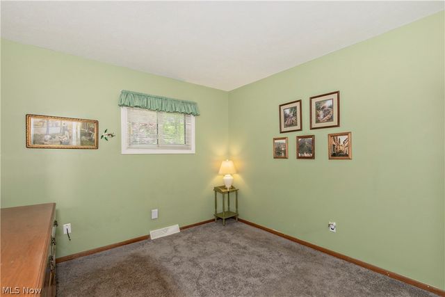 5899 S Shandle Boulevard, Mentor, OH 44060