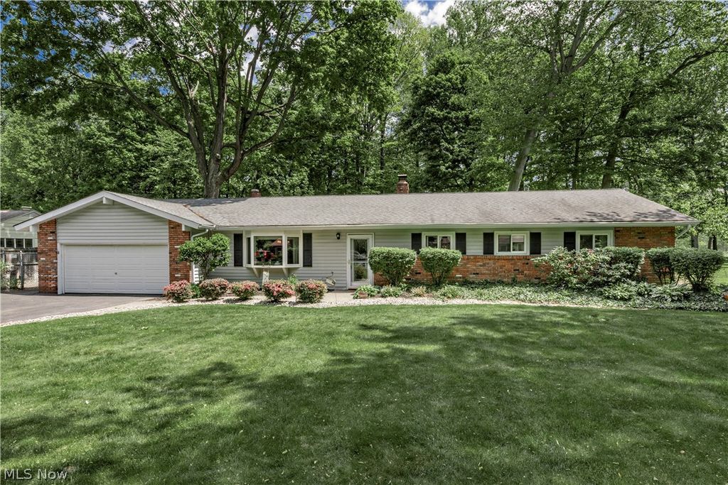 5899 S Shandle Boulevard, Mentor, OH 44060