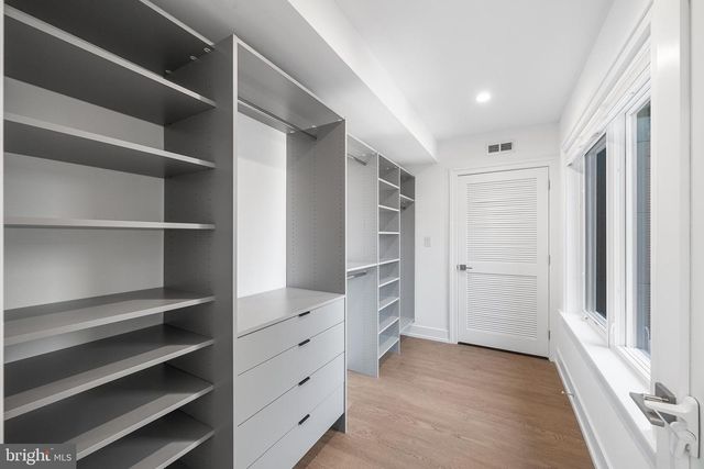 618 S CLARION ST, Philadelphia, PA 19147