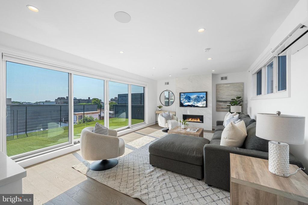 618 S CLARION ST, Philadelphia, PA 19147