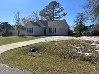 322 Tangle Oaks Court, Leland, NC 28451