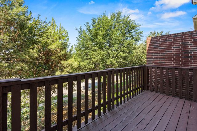 1530 Biltmore Lane, Irving, TX 75063