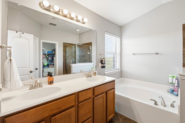 1530 Biltmore Lane, Irving, TX 75063