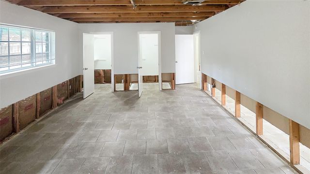 7214 Shady Arbor Lane, Houston, TX 77040