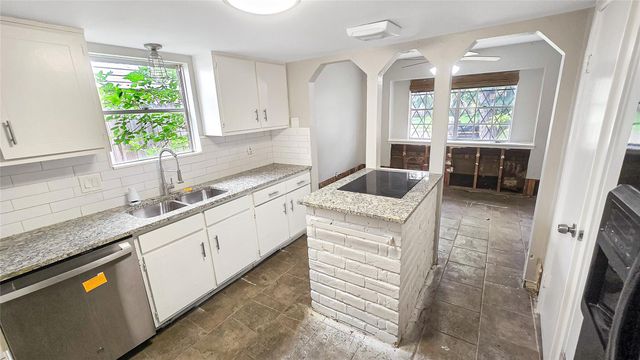 7214 Shady Arbor Lane, Houston, TX 77040