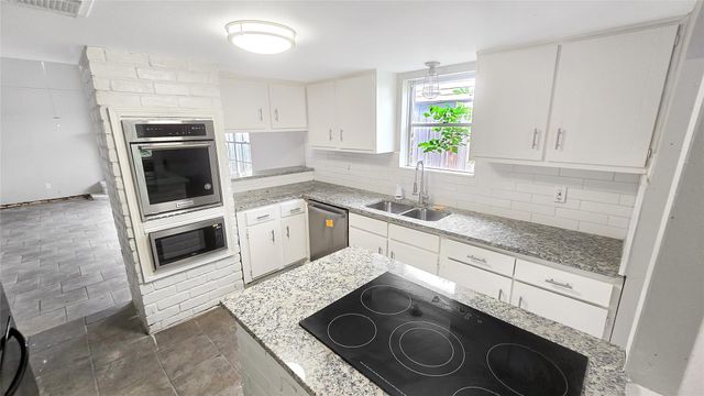 7214 Shady Arbor Lane, Houston, TX 77040