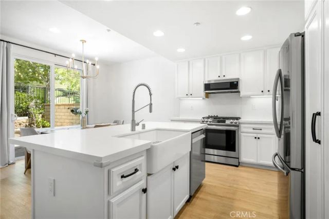 27063 Fairway Lane, Valencia, CA 91381