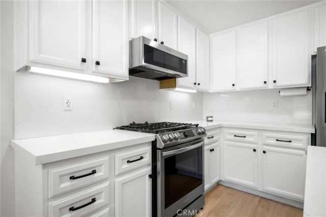 27063 Fairway Lane, Valencia, CA 91381