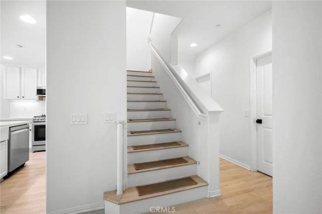 27063 Fairway Lane, Valencia, CA 91381