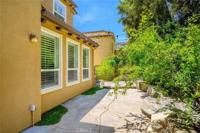 27063 Fairway Lane, Valencia, CA 91381