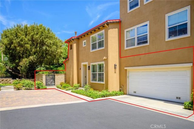 27063 Fairway Lane, Valencia, CA 91381