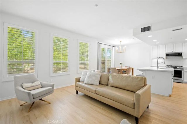 27063 Fairway Lane, Valencia, CA 91381