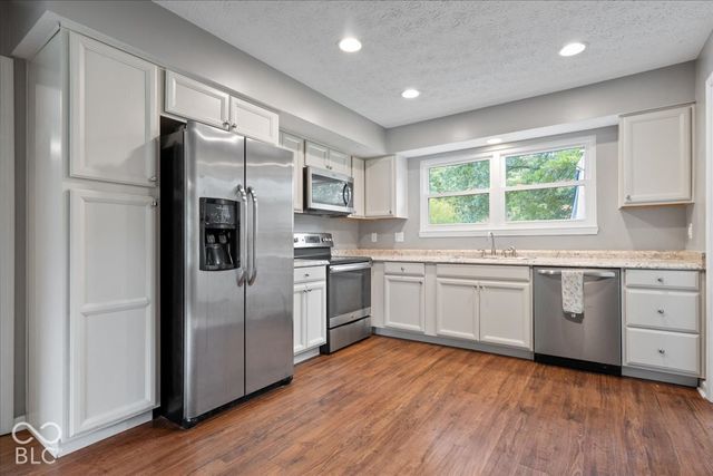 7811 Taunton Road, Indianapolis, IN 46260
