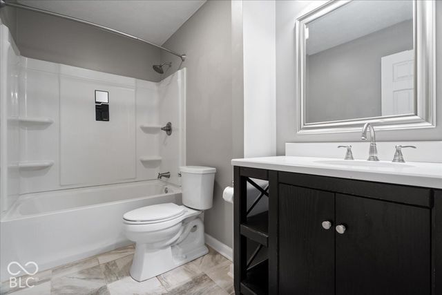 7811 Taunton Road, Indianapolis, IN 46260