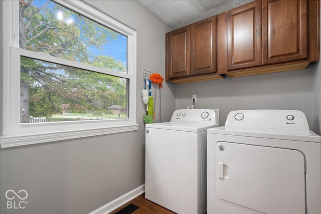 7811 Taunton Road, Indianapolis, IN 46260