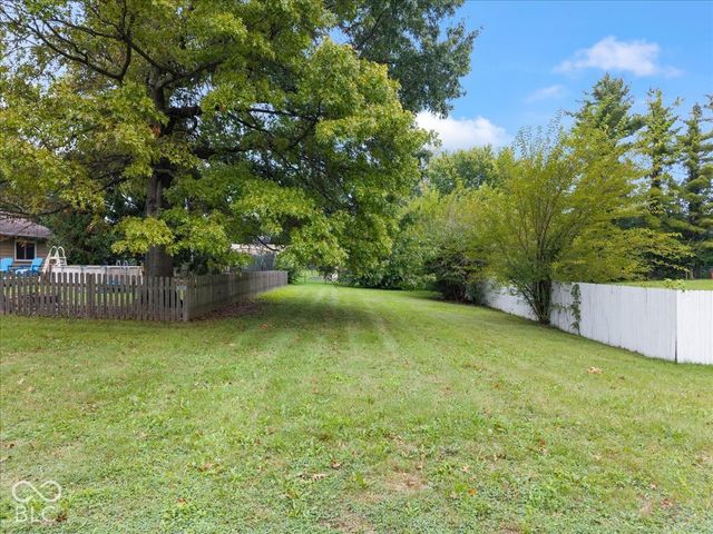 7811 Taunton Road, Indianapolis, IN 46260