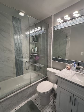 1660 N LaSalle Drive 2405, Chicago, IL 60614