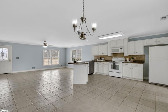 115 Taylors Road, Taylors, SC 29687