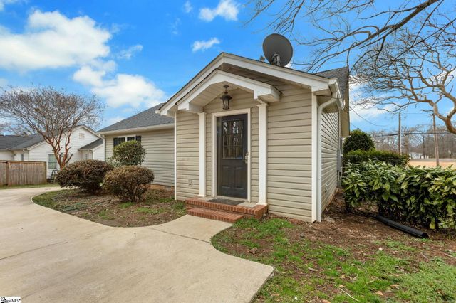 115 Taylors Road, Taylors, SC 29687