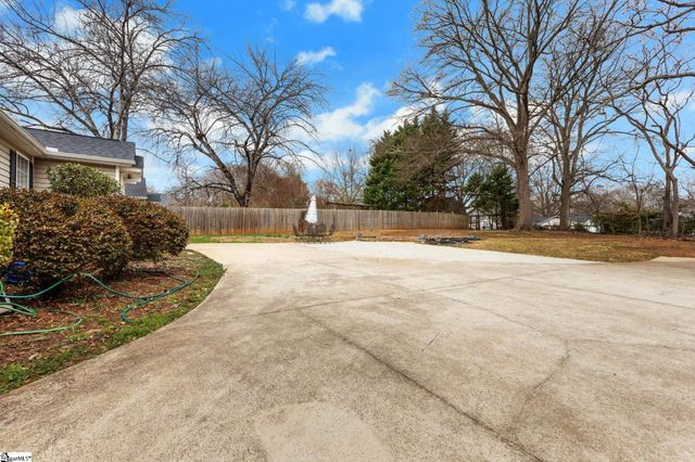 115 Taylors Road, Taylors, SC 29687