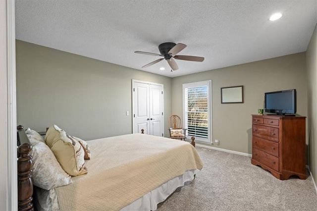 12001 W 154th Terrace, Overland Park, KS 66221