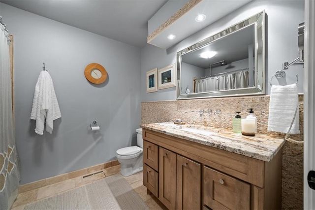 12001 W 154th Terrace, Overland Park, KS 66221