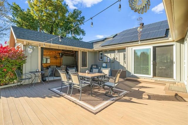 12001 W 154th Terrace, Overland Park, KS 66221