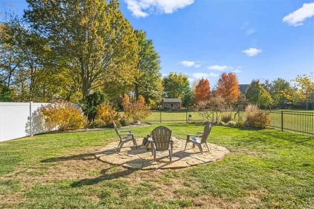 12001 W 154th Terrace, Overland Park, KS 66221