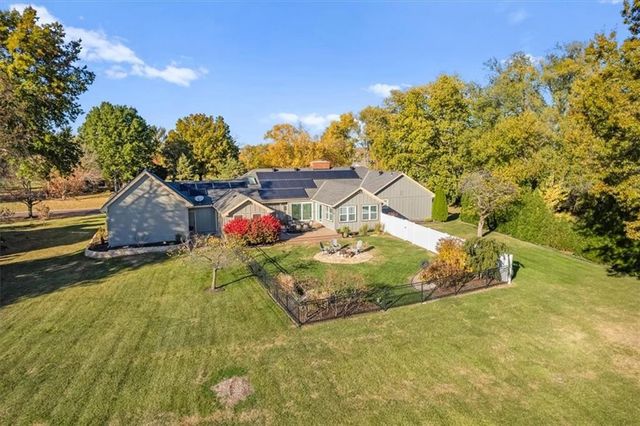 12001 W 154th Terrace, Overland Park, KS 66221