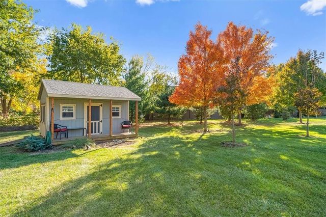 12001 W 154th Terrace, Overland Park, KS 66221