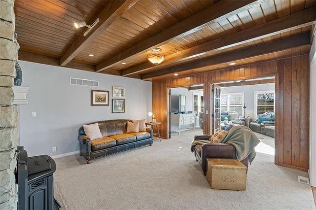 12001 W 154th Terrace, Overland Park, KS 66221