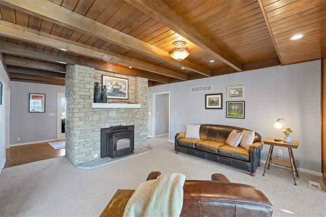 12001 W 154th Terrace, Overland Park, KS 66221