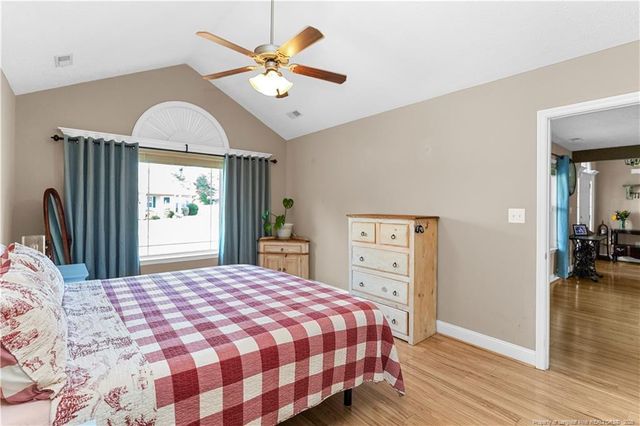 1702 Secretariat Place, Hope Mills, NC 28348
