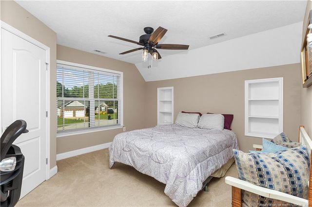 1702 Secretariat Place, Hope Mills, NC 28348