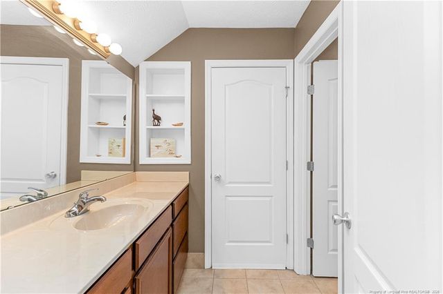 1702 Secretariat Place, Hope Mills, NC 28348