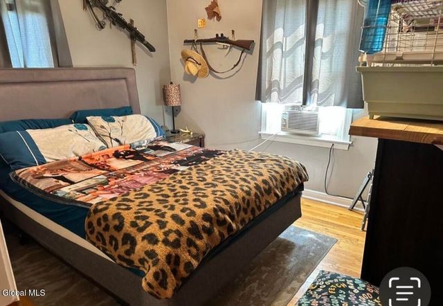 209 Columbia Turnpike 4, East Greenbush, NY 12144