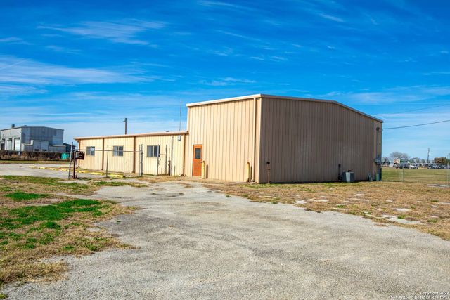 000 Industrial Boulevard, Beeville, TX 78102