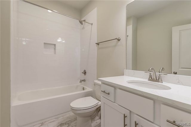 365 16th E, Tuscaloosa, AL 35401