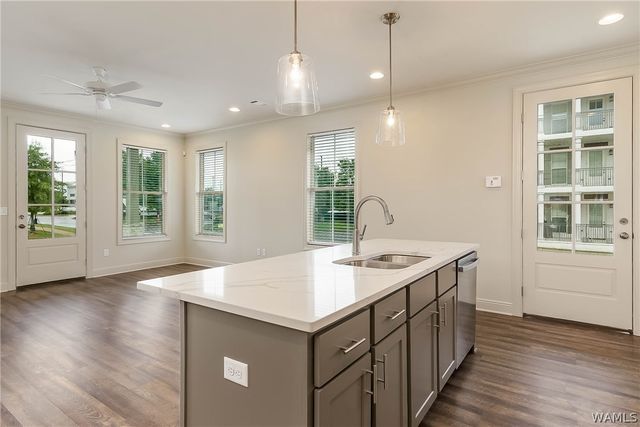 365 16th E, Tuscaloosa, AL 35401