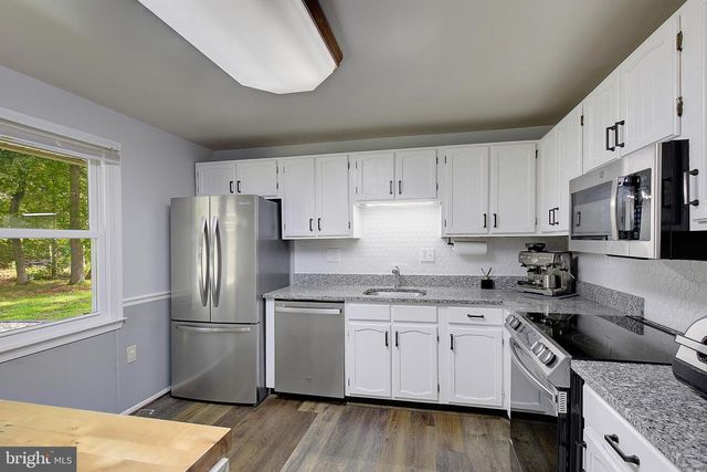 2761 PINEWOOD DR, Waldorf, MD 20601