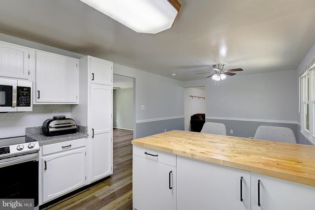 2761 PINEWOOD DR, Waldorf, MD 20601