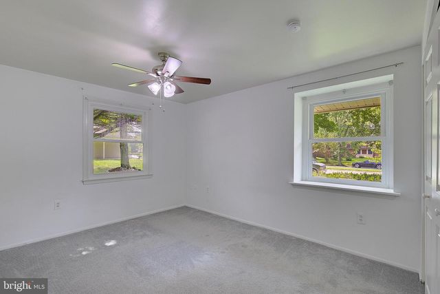 2761 PINEWOOD DR, Waldorf, MD 20601