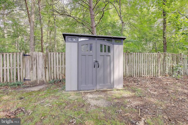 2761 PINEWOOD DR, Waldorf, MD 20601