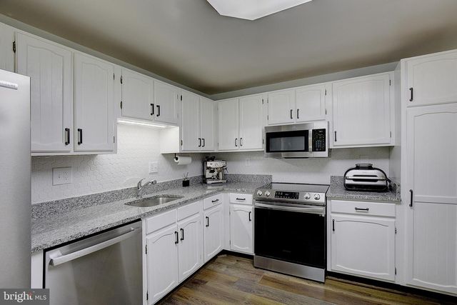 2761 PINEWOOD DR, Waldorf, MD 20601