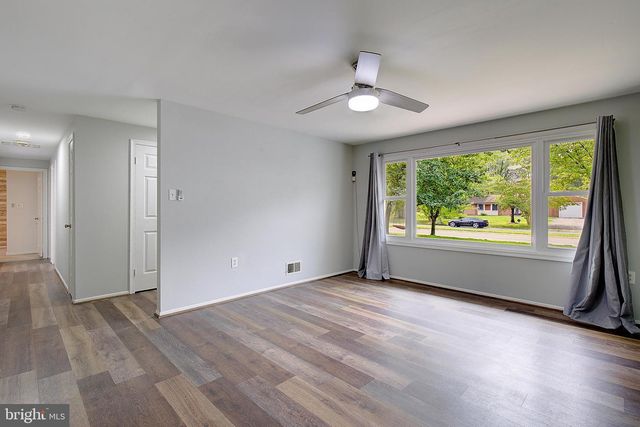 2761 PINEWOOD DR, Waldorf, MD 20601